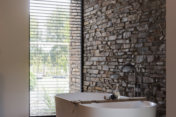 Rocks rustieke lei - Patina Interieur Architectuur - Copyright: The Art of Living - Fotografie: Jurrit van der Waal