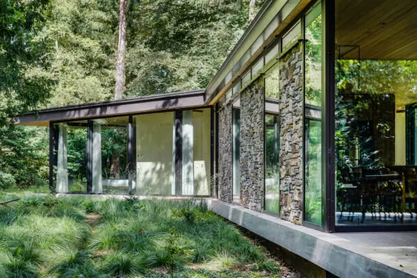 Glas met natuurstenen - Realisatie: Bouwbedrijf Wolswinkel