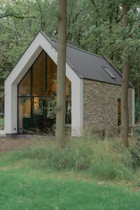 grote villa met moderno steenstrips | Hous Architecten , Fotograaf Argument*Studio