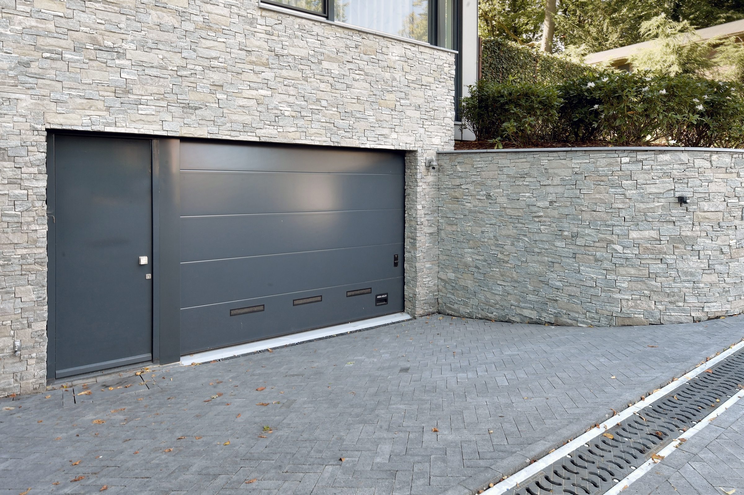 Steenpanelen gevel