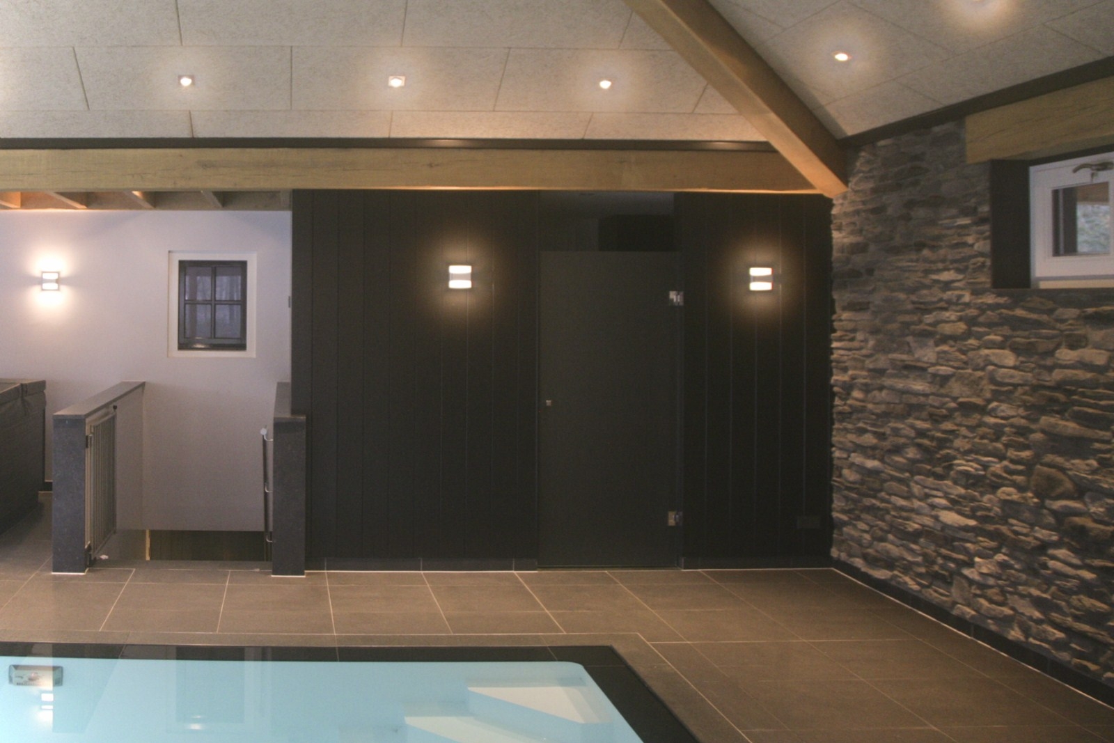 Geopietra Steenstrips - Blumone GT in combinatie met GP toegepast. Een ontwerp van Roordink Architecten BV uit Putten.