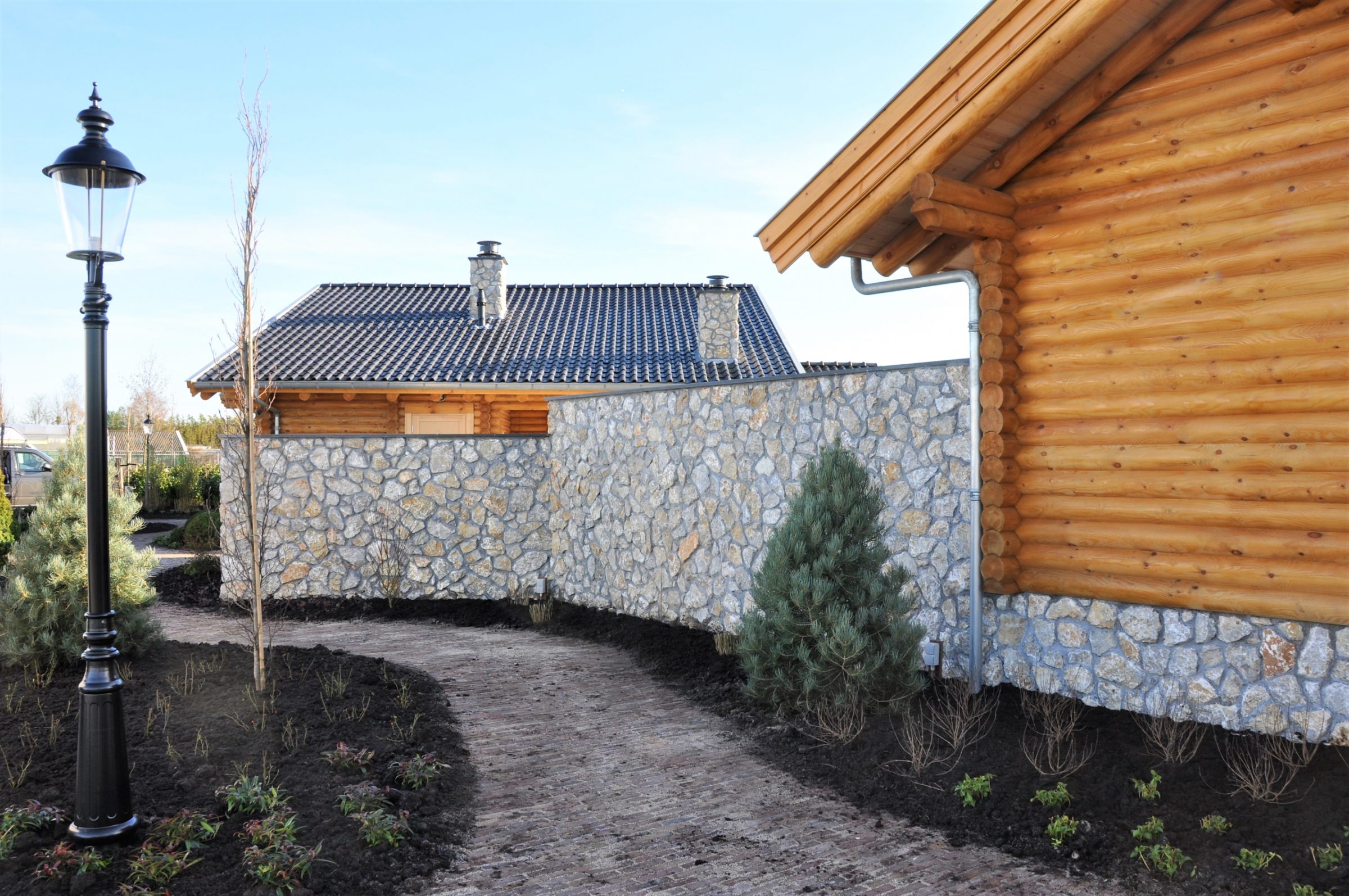 Buitenmuren tuin met Natuurstenen.