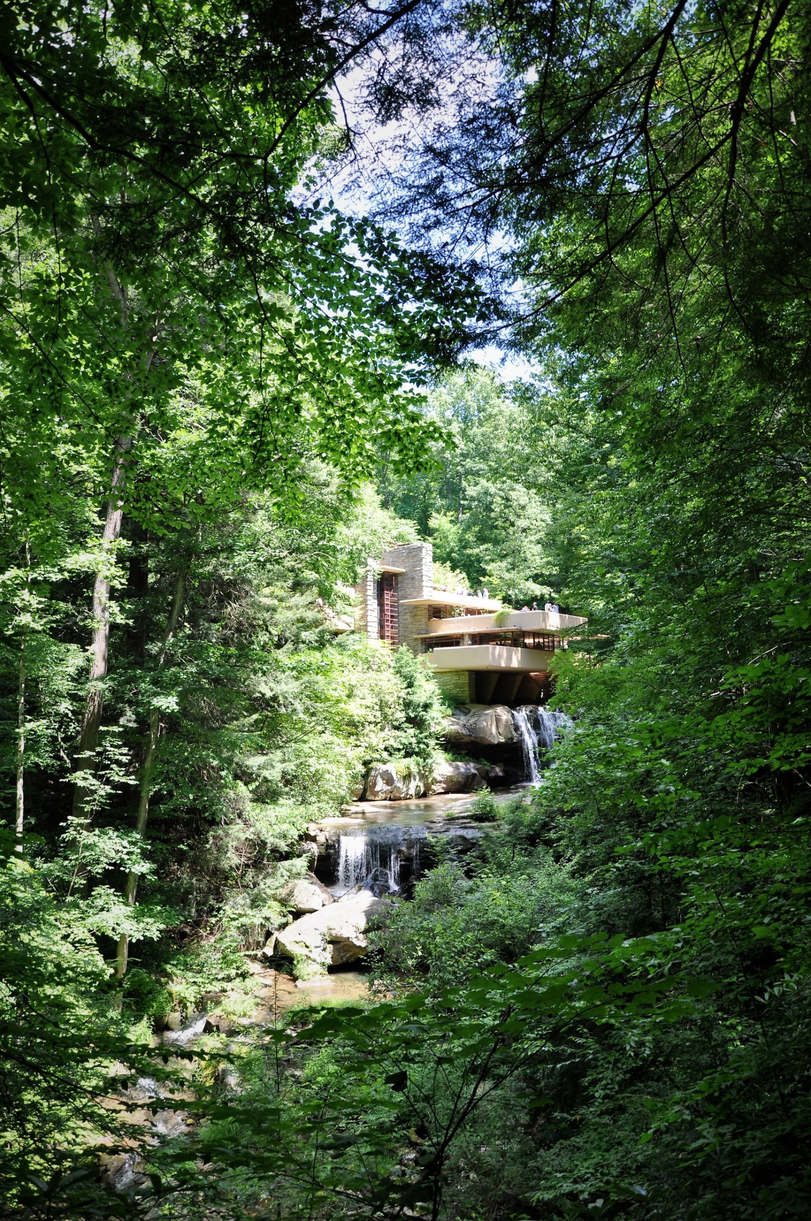 Fallingwater House in Pennsylvania - Frank Lloyd Wright