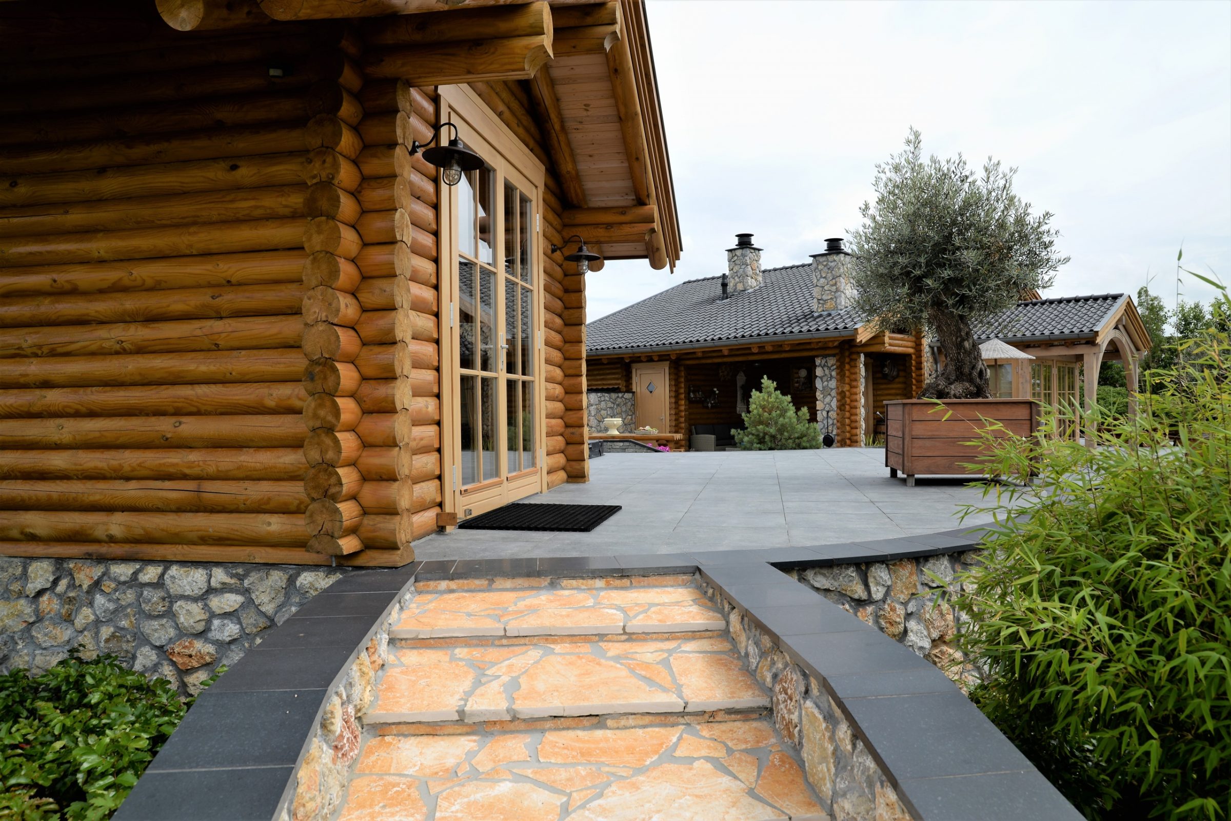 Flagstone trap tuin.