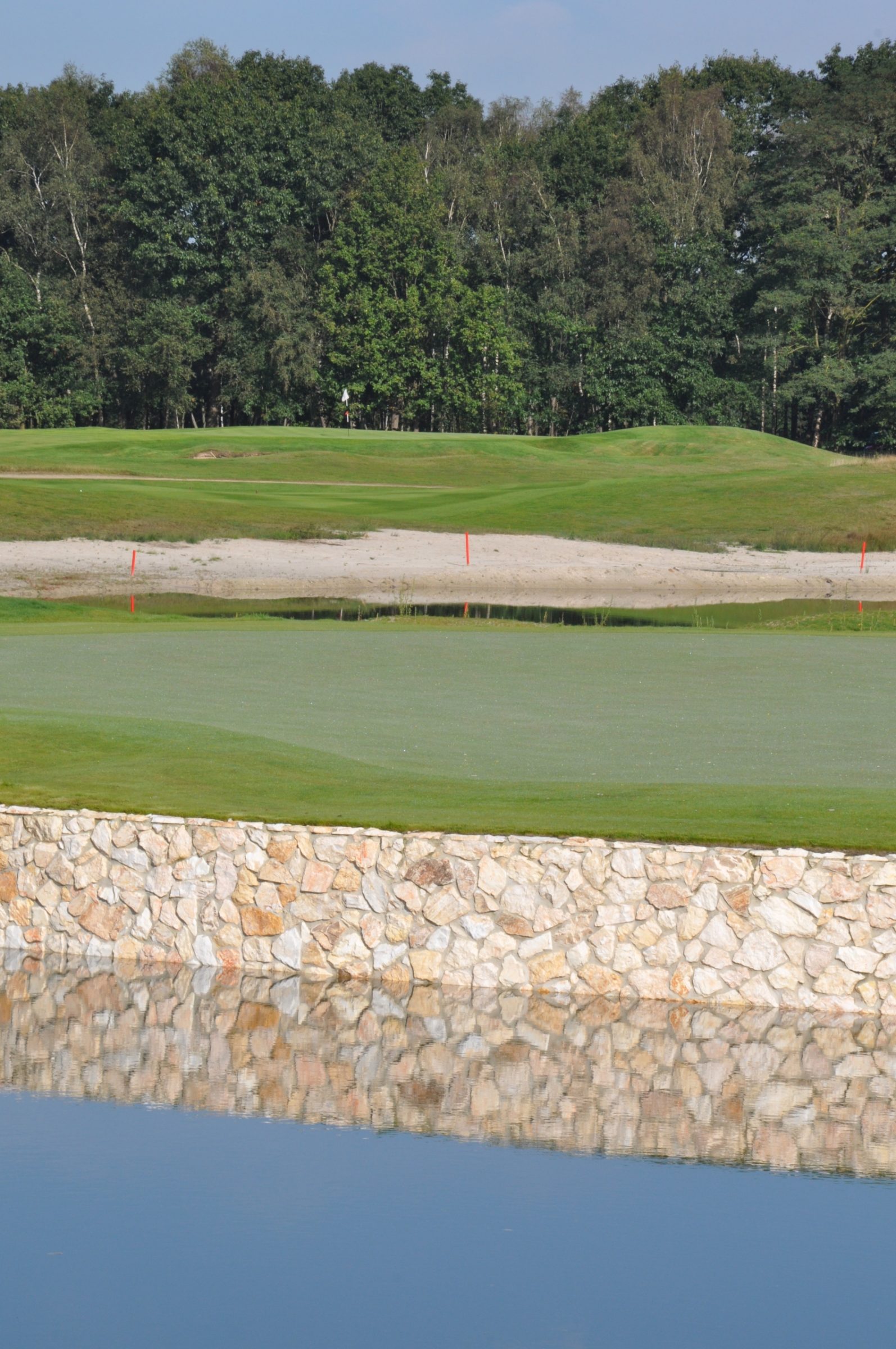 Golfbaan met natuurstenen Rocks.