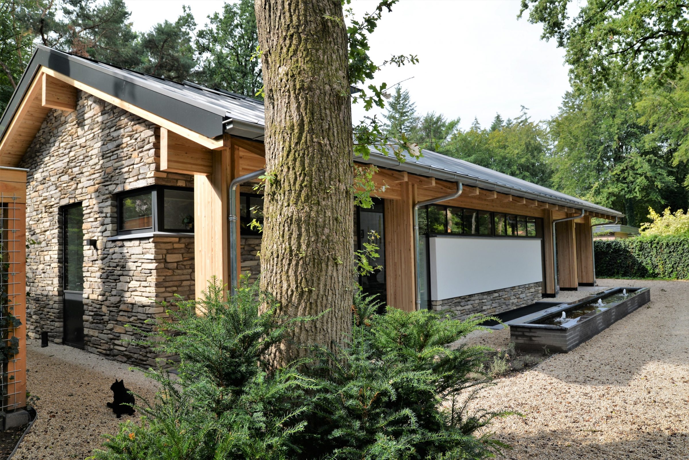 Huis met Steenstrips.