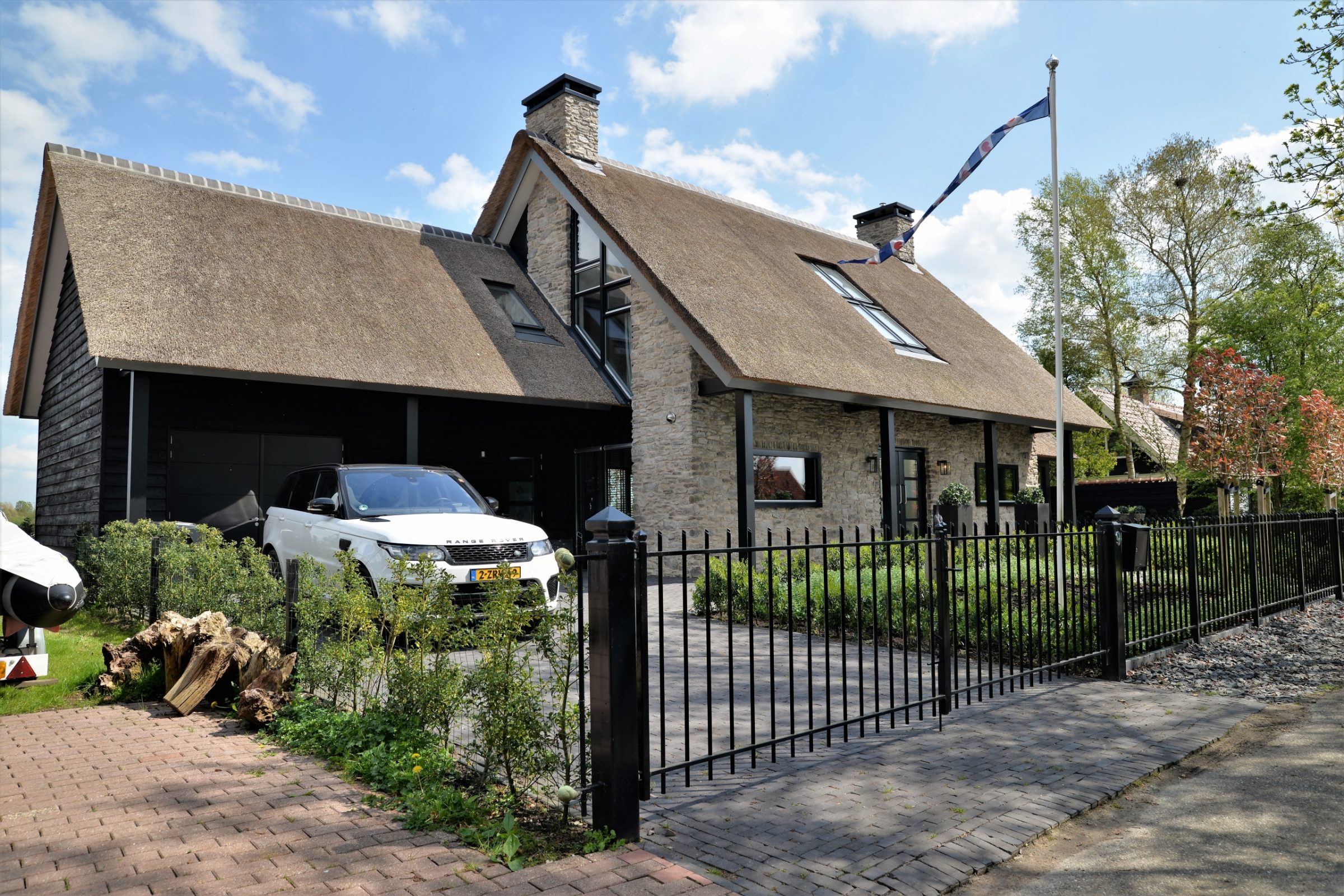 Buitenmuren bekleden met strips.