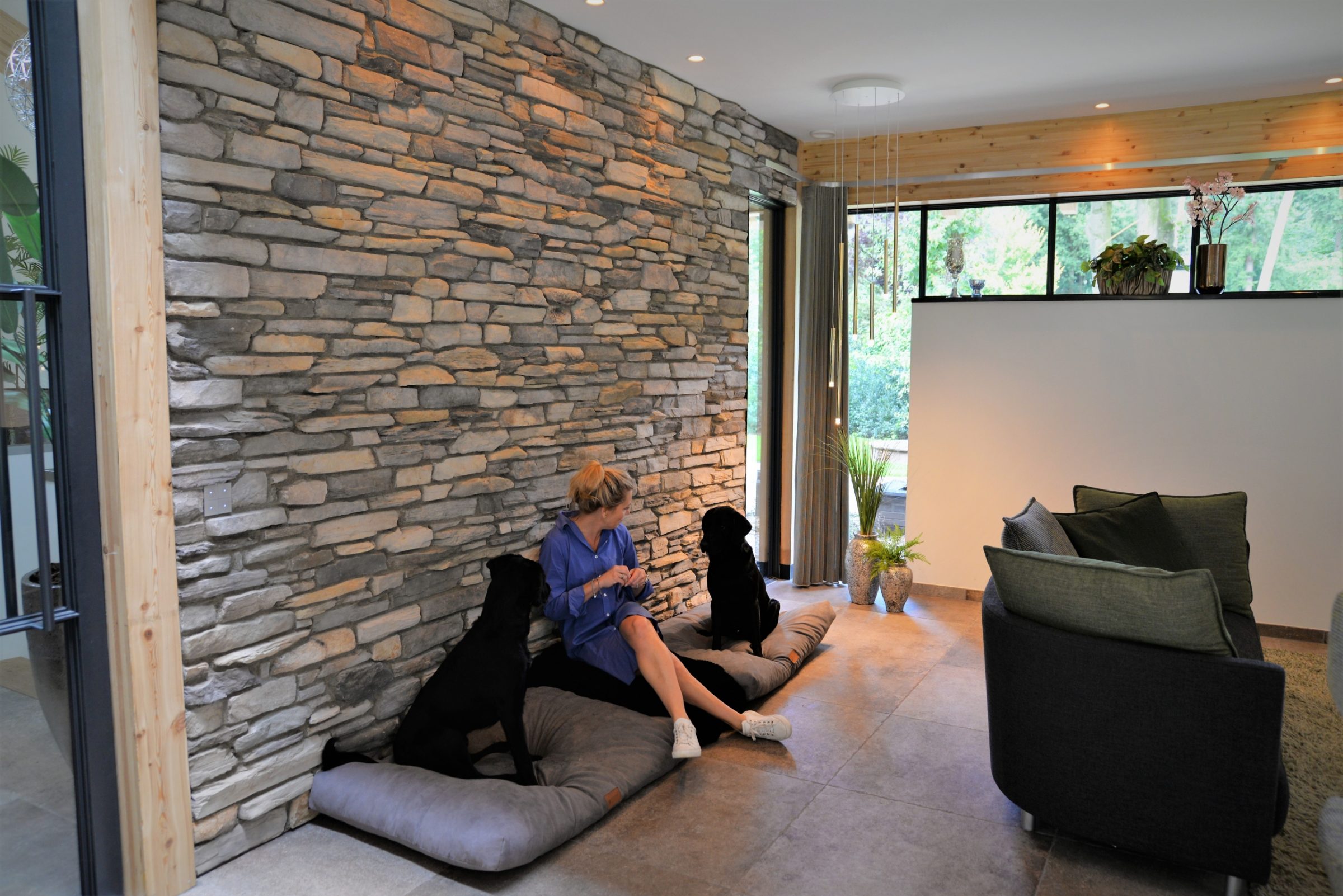 Natuurlijke muren interieur.