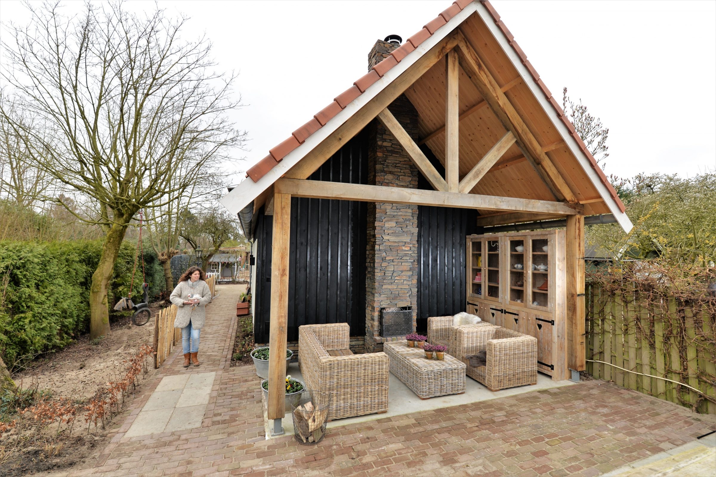 Overkapping met Natuurstenen.