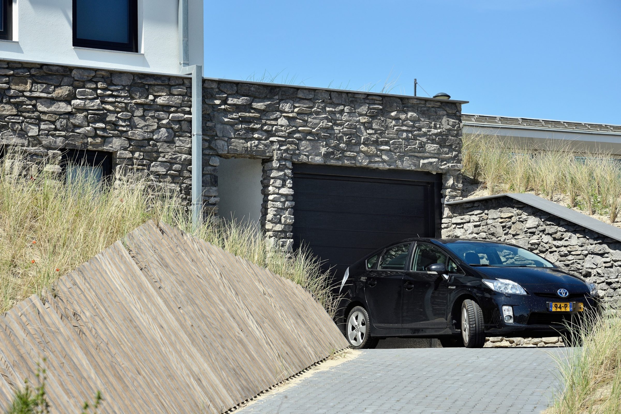 Plint strandhuis - sfeer van puur natuursteen.