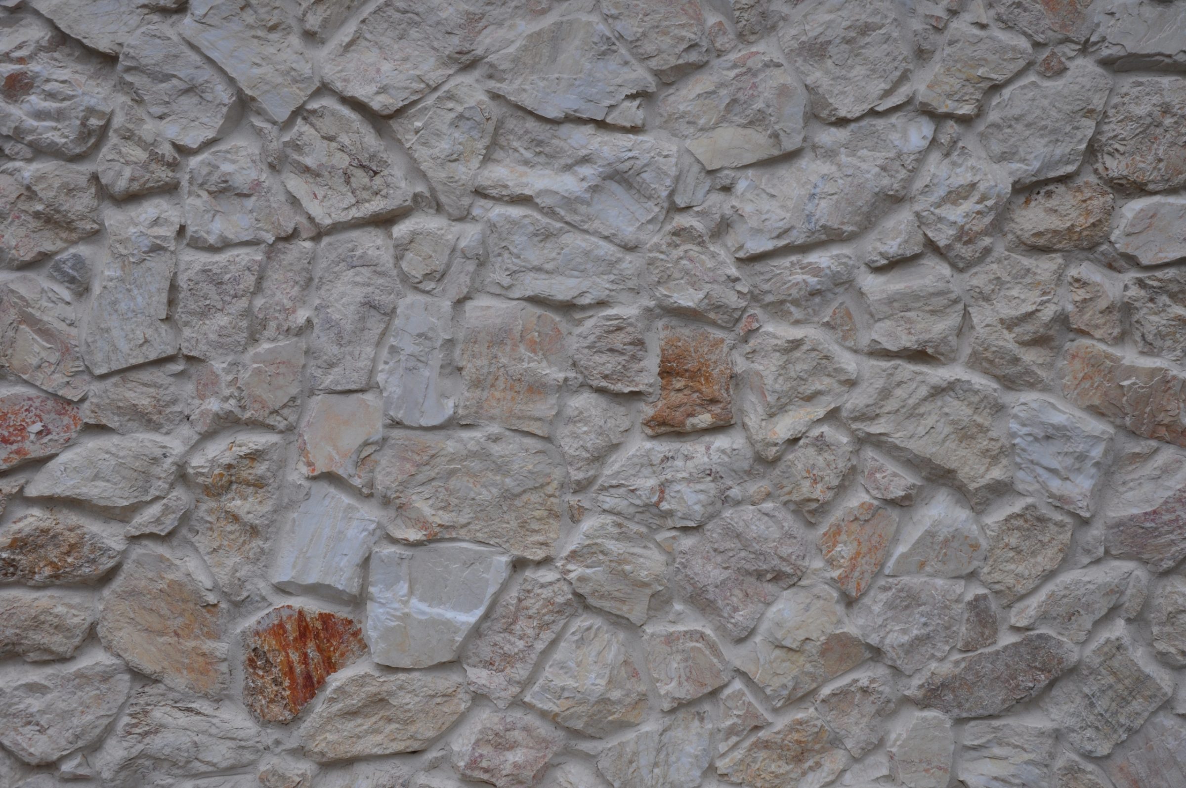 Rocks Melan, Appartementen gebouw Kerckebosch - Natuurstenen muur.
 