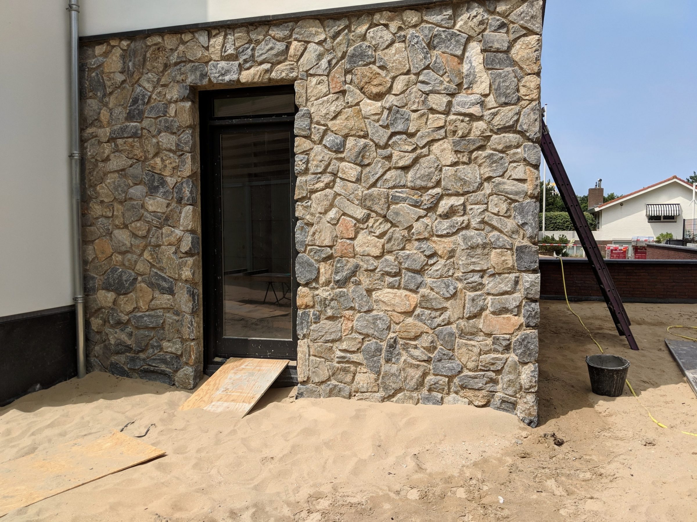 Rocks Akkron, appartementen bij het strand.