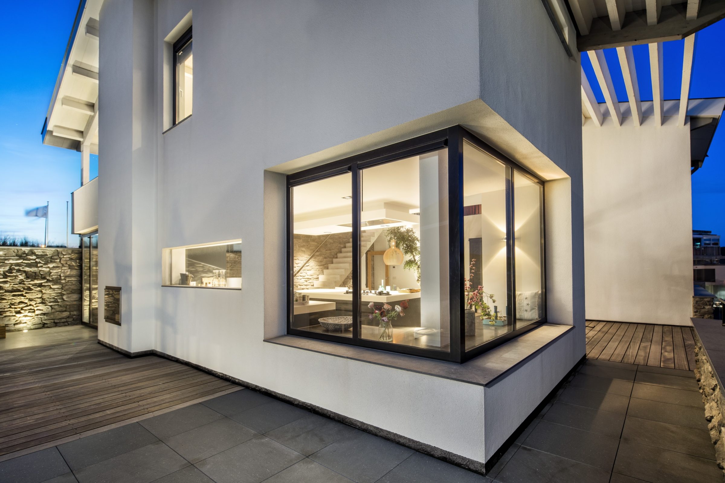 Steenstrips achtergevel woning