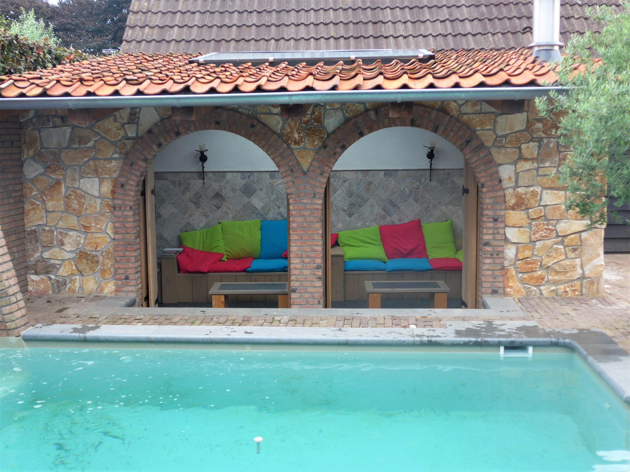 Steenstrips poolhouse.