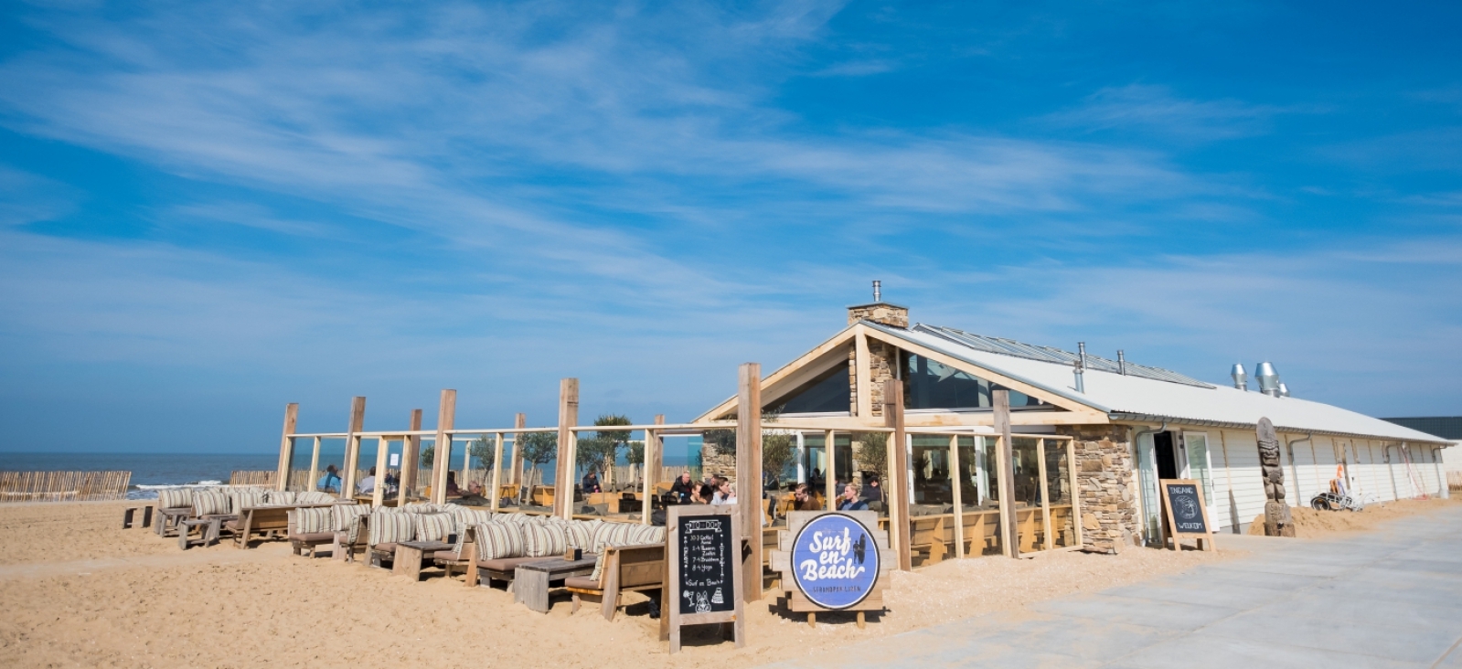 Steenstrips Stranttent Katwijk.