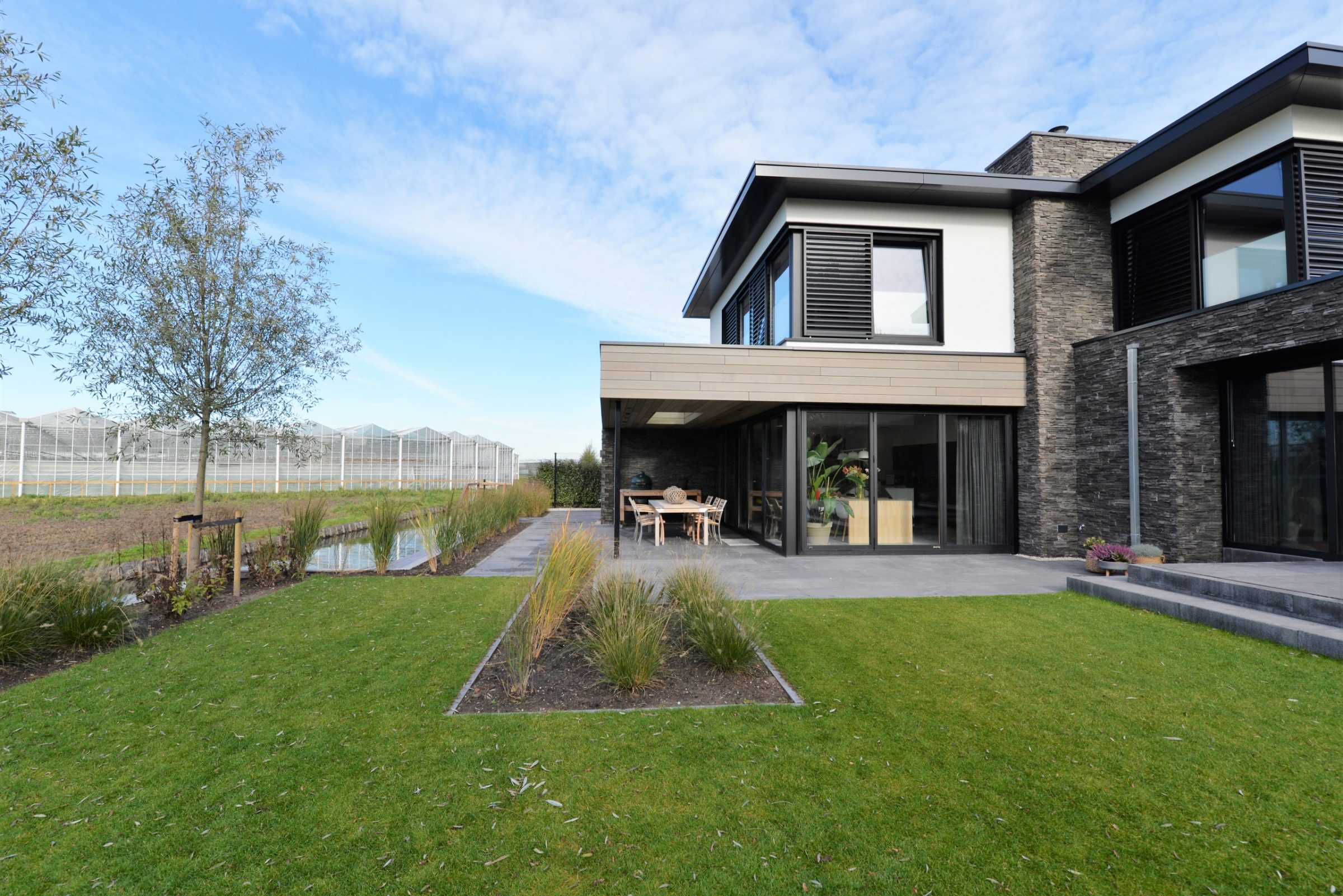 Gevelbekleding Scaglia in de kleur GP, stoer en modern ontwerp van Van der Padt Architecten