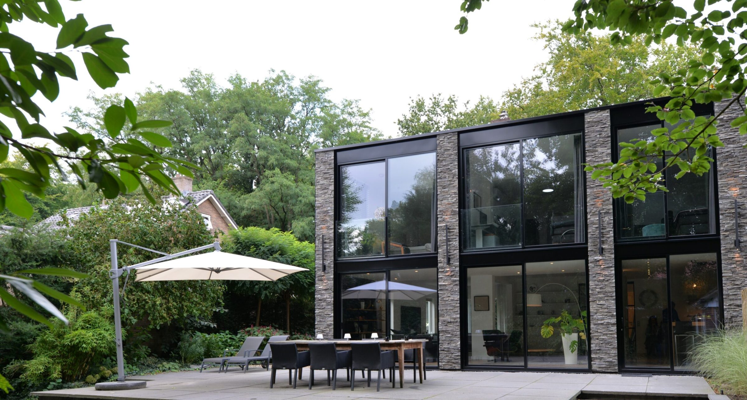 Achterzijde gevel met Scaglia GP - Architect Lars Courage