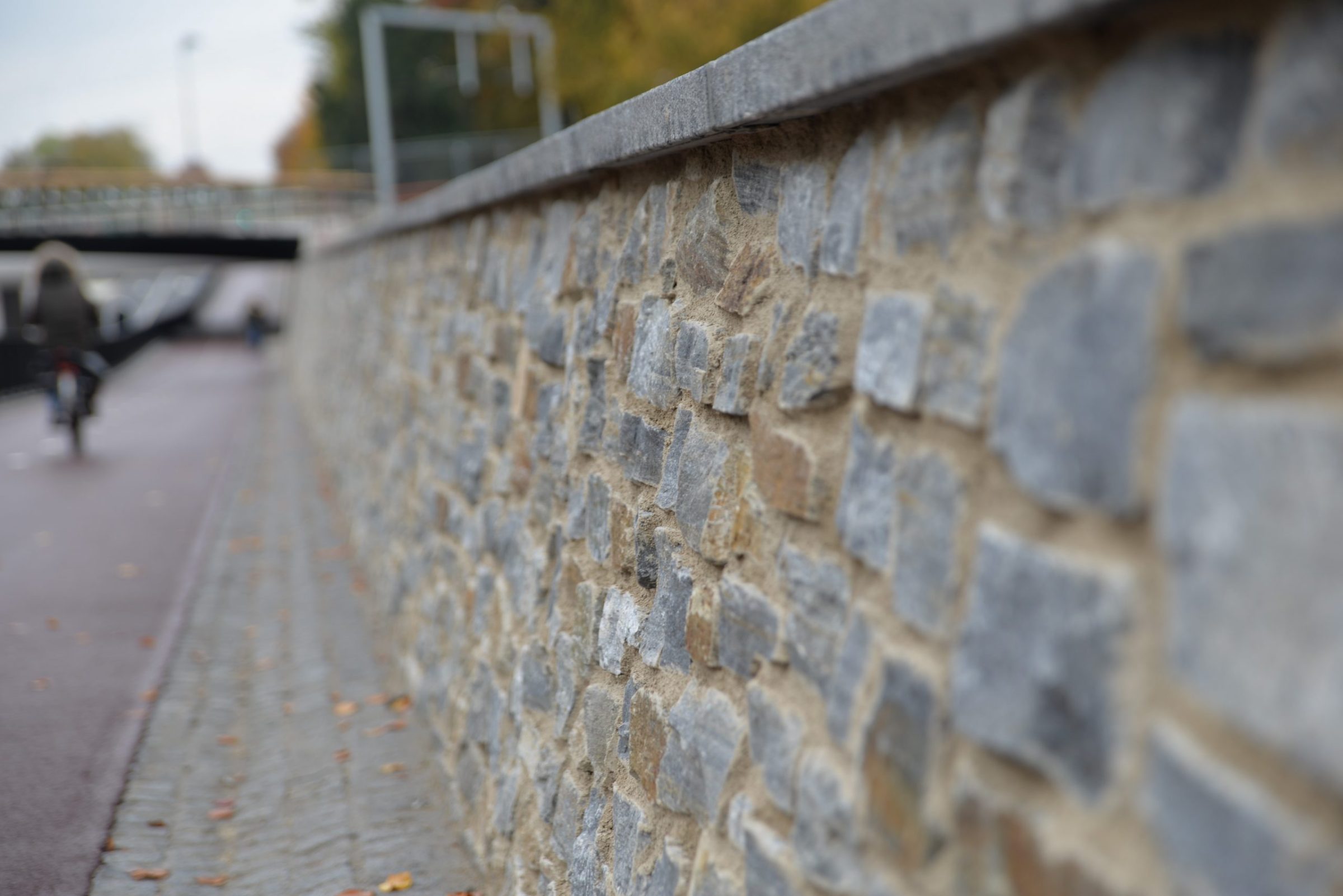 Rocks Steenstrips lange wand