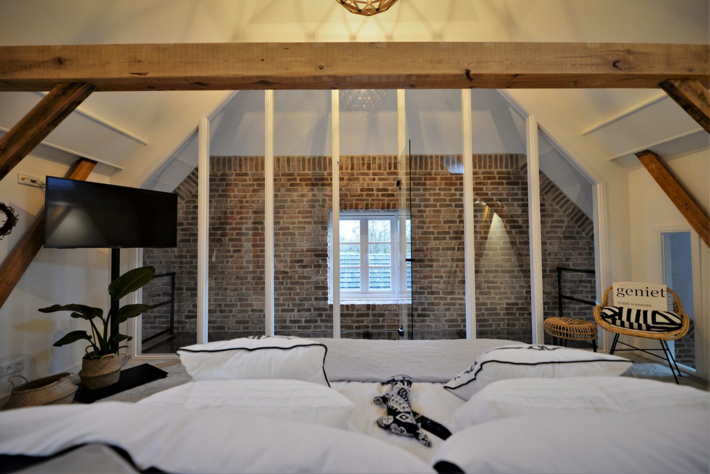 Slaapkamer muur bedekt met Casale Baksteenstrips
