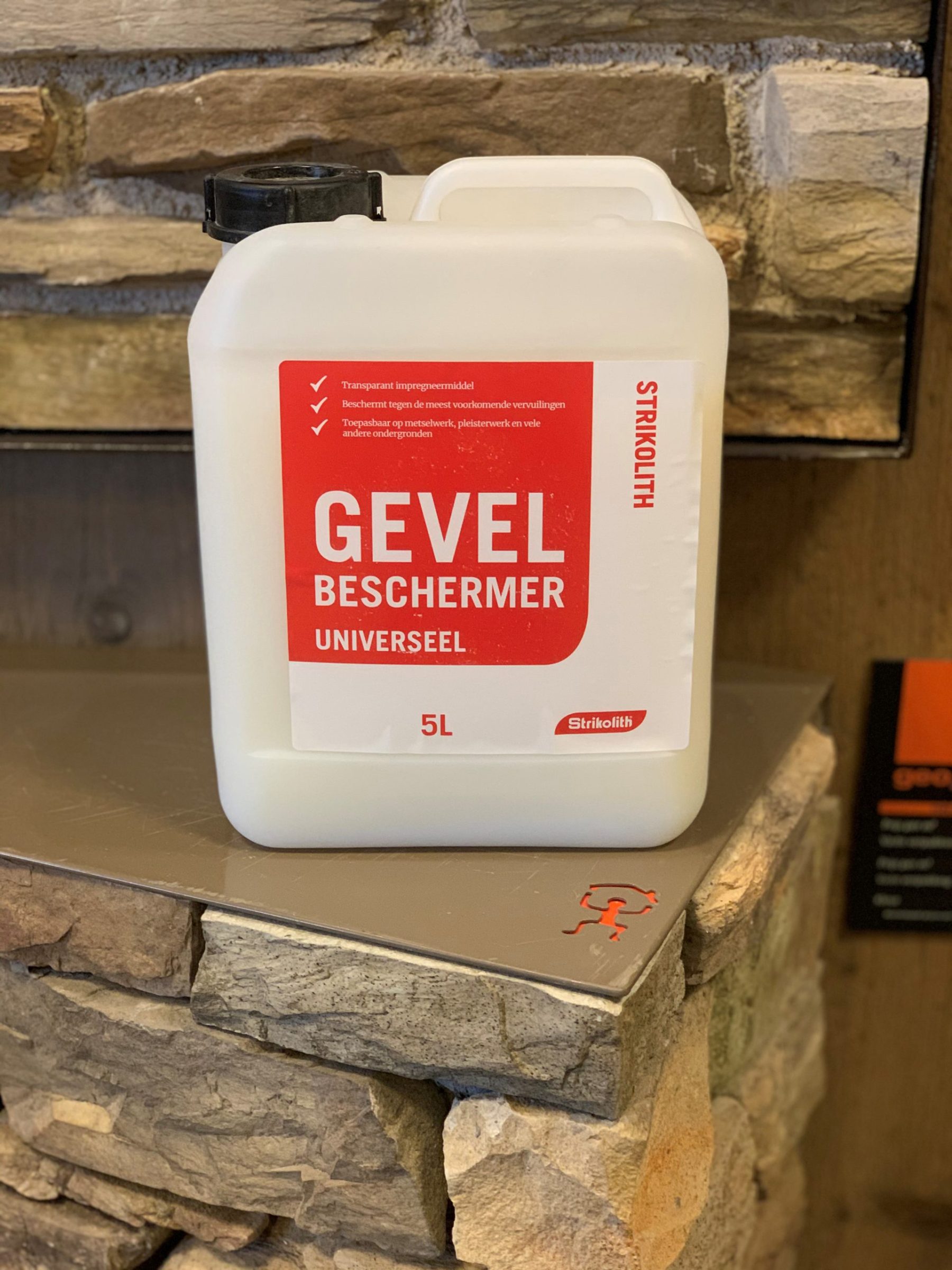 Jerrycan Gevelbeschermer