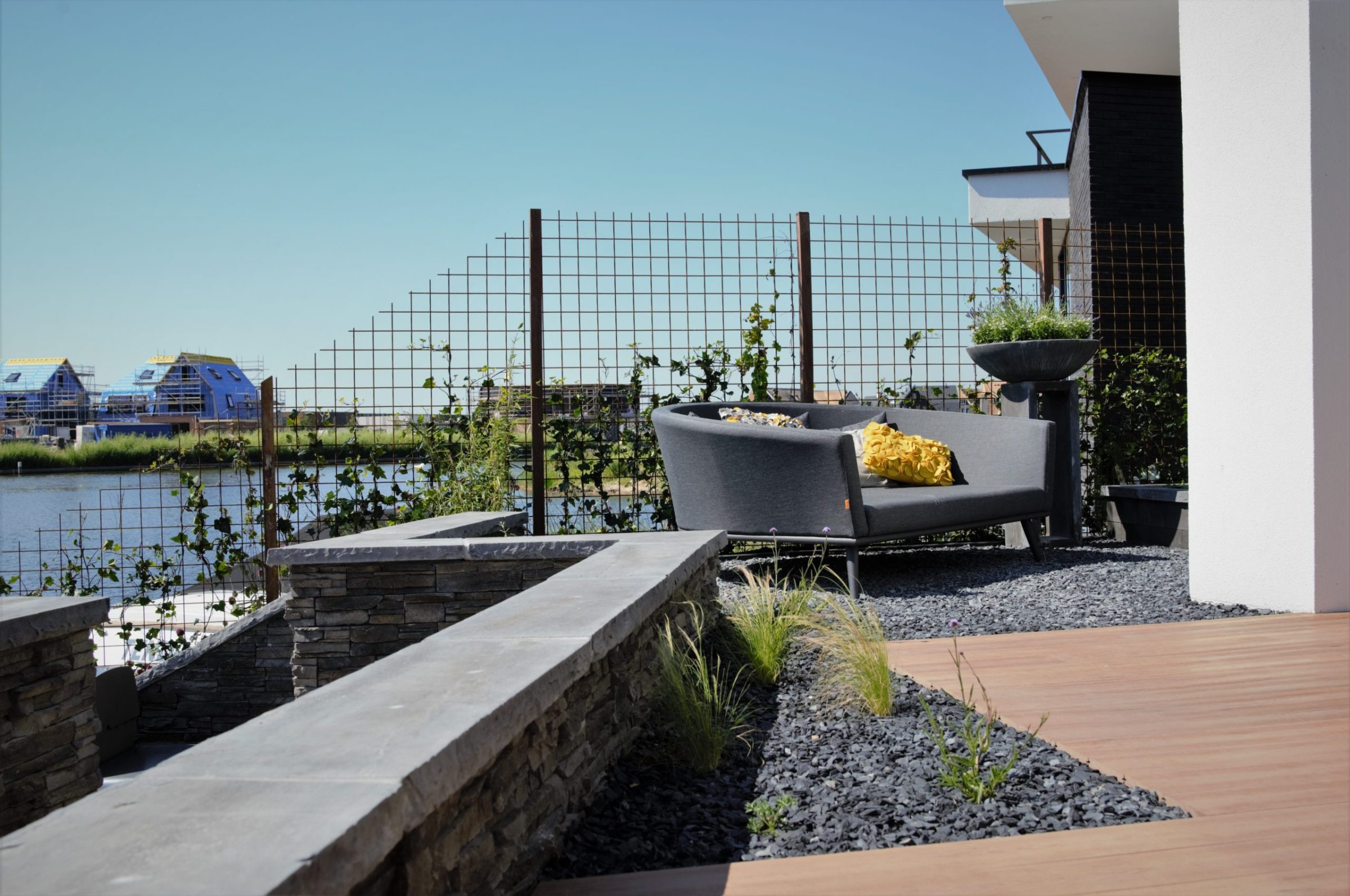 Buitenmuren bekleedt met Scaglia Steenstrips en Geocover