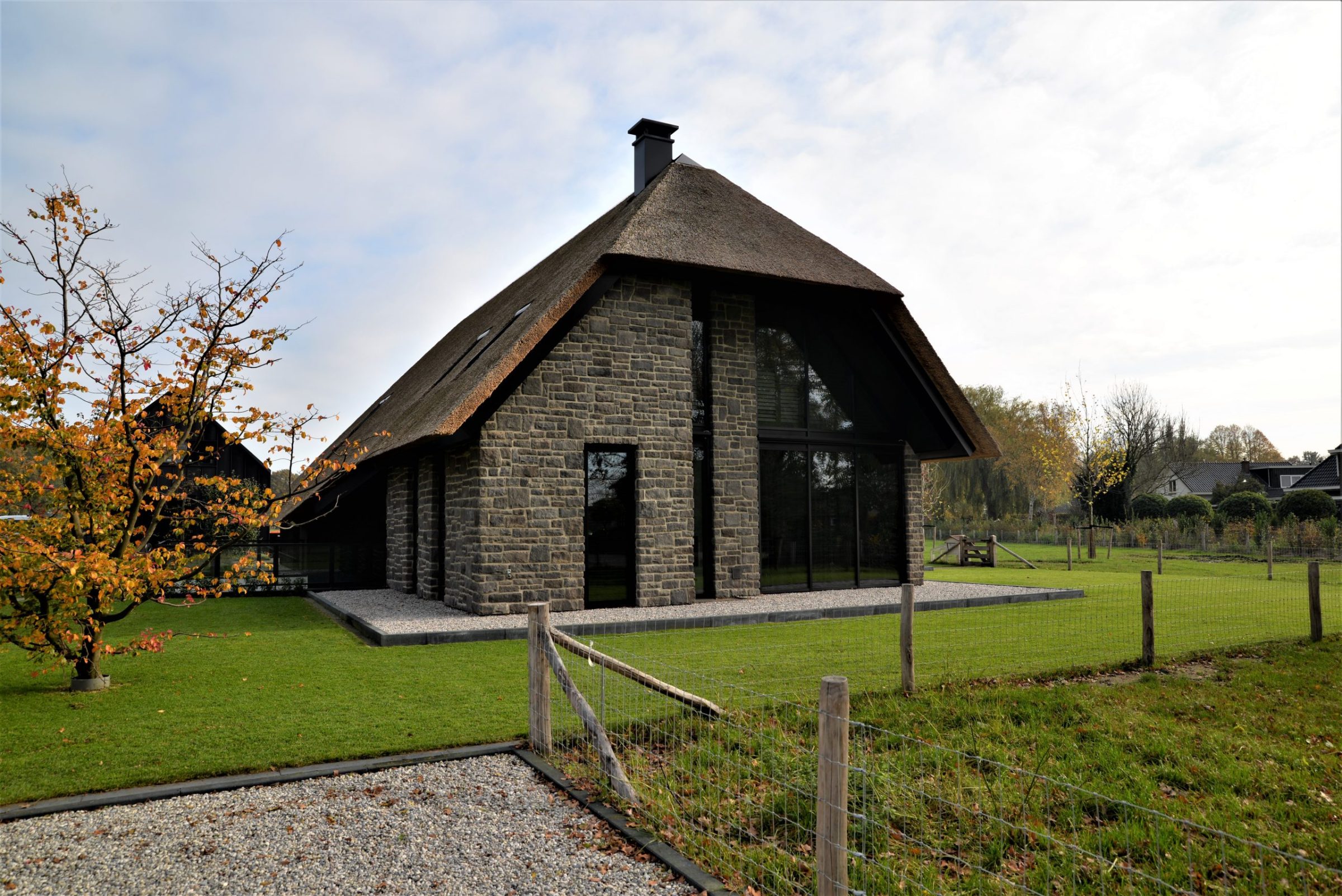 Gevel met Bergamo Steenstrips