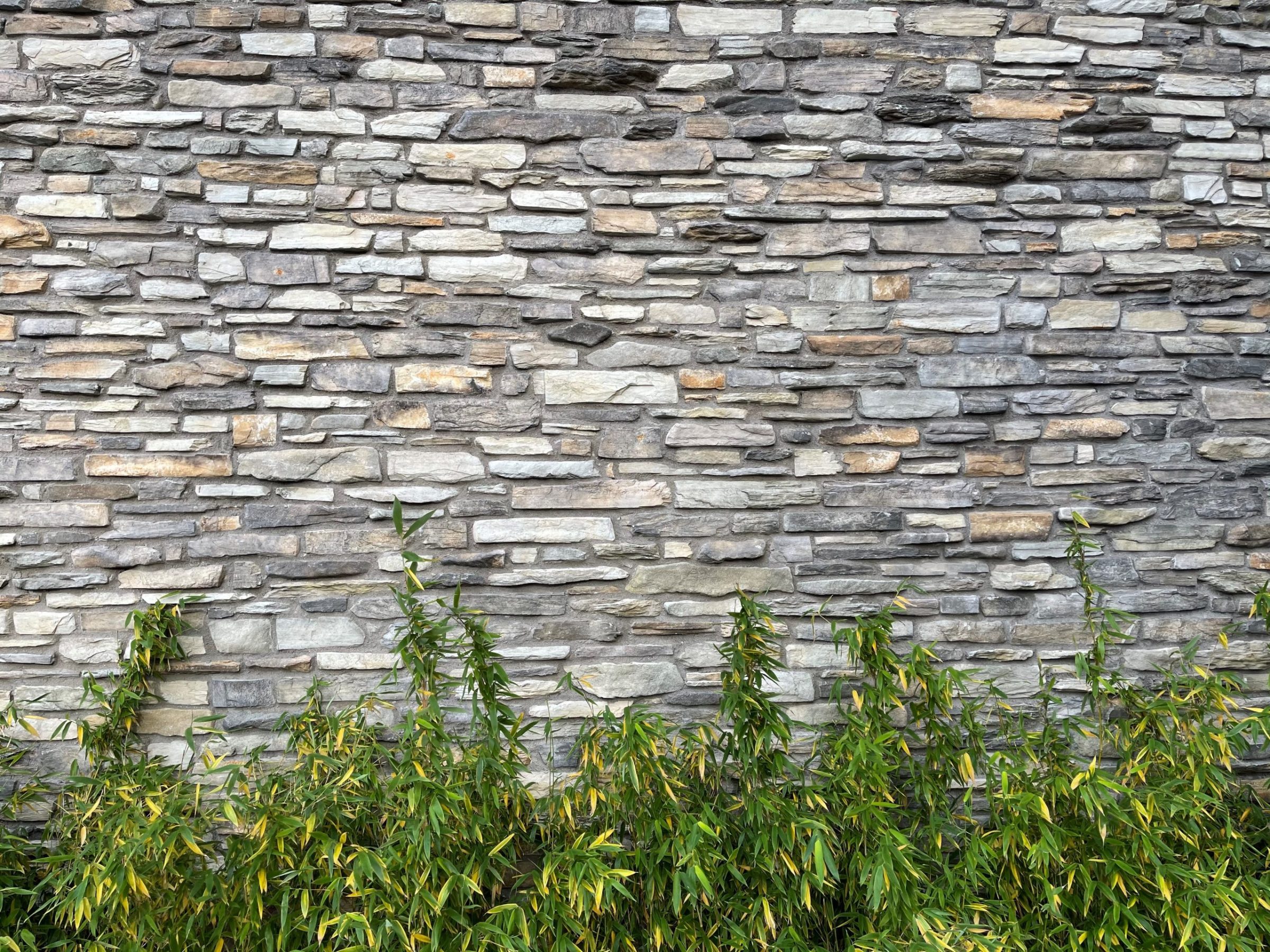 Geopietra Moderno Steenstrips op de wand