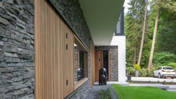 Moderne villa met Scaglia Steenstrips | Bouwbedrijf Osnabrugge | Fotografie Nanette de Jong