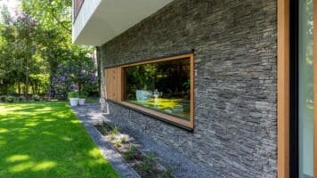 Moderne villa met Scaglia Steenstrips gevel | Bouwbedrijf Osnabrugge | Fotografie Nanette de Jong