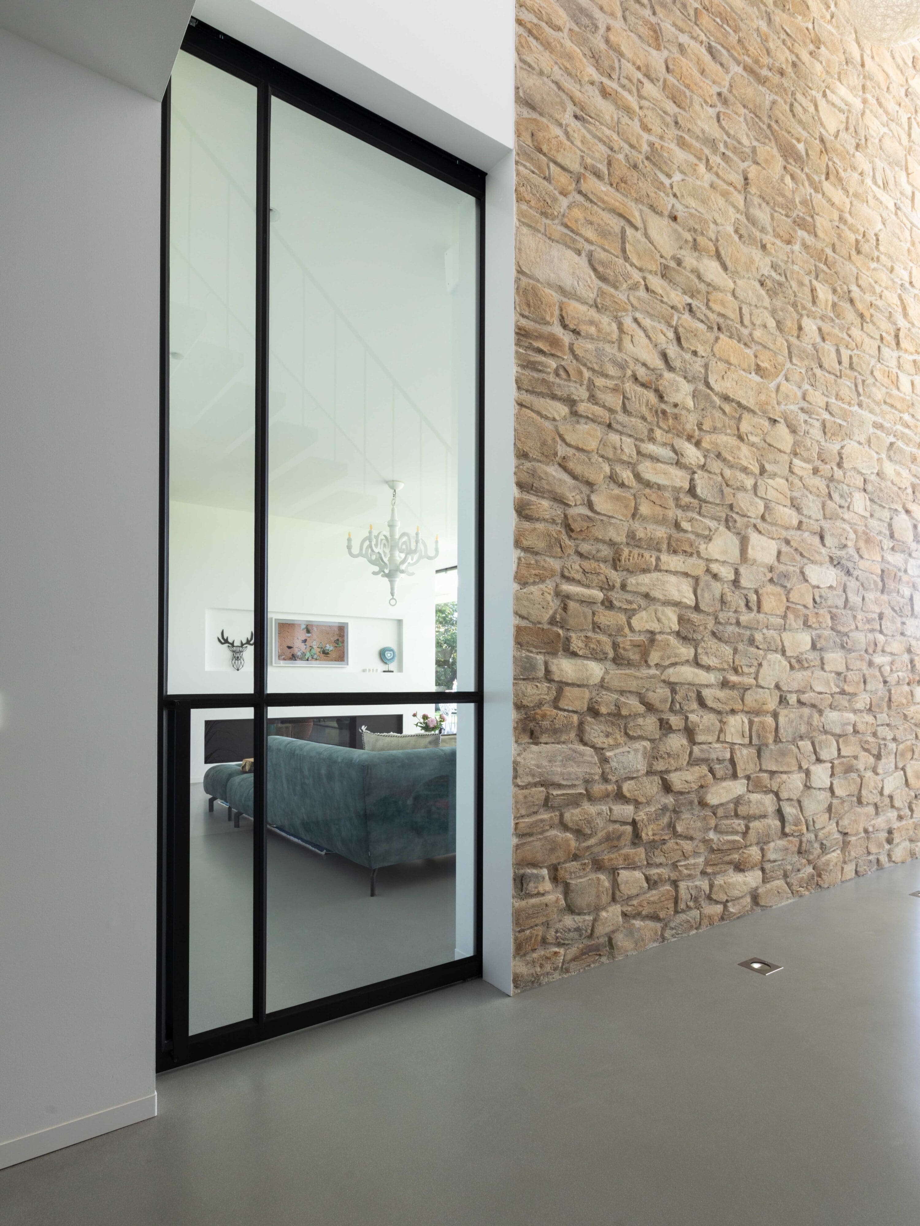 Moderne villa met Moniga Steenstrips | Bouwbedrijf Osnabrugge | Fotografie Nanette de Jong