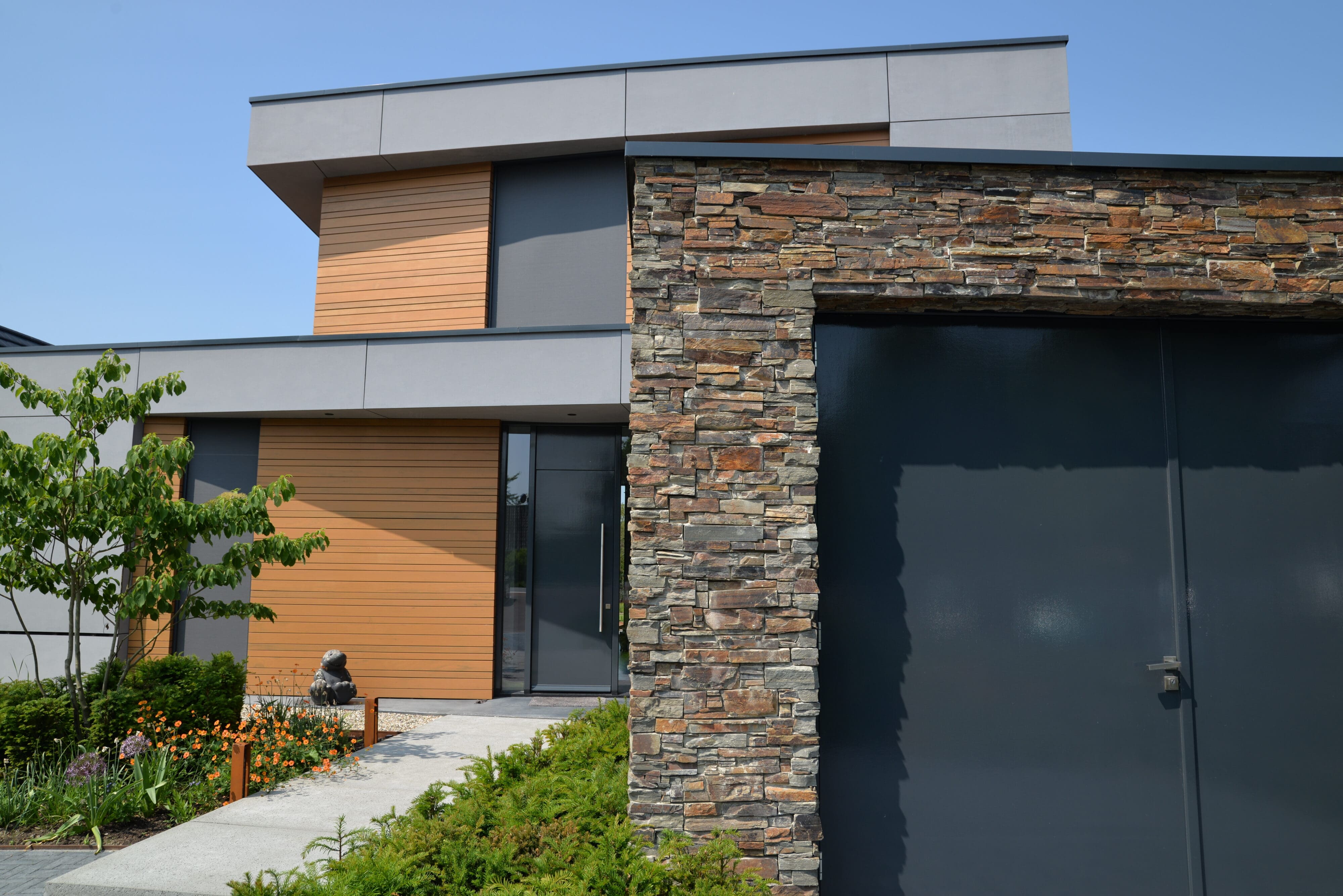 Steenpanelen in combinatie met hout