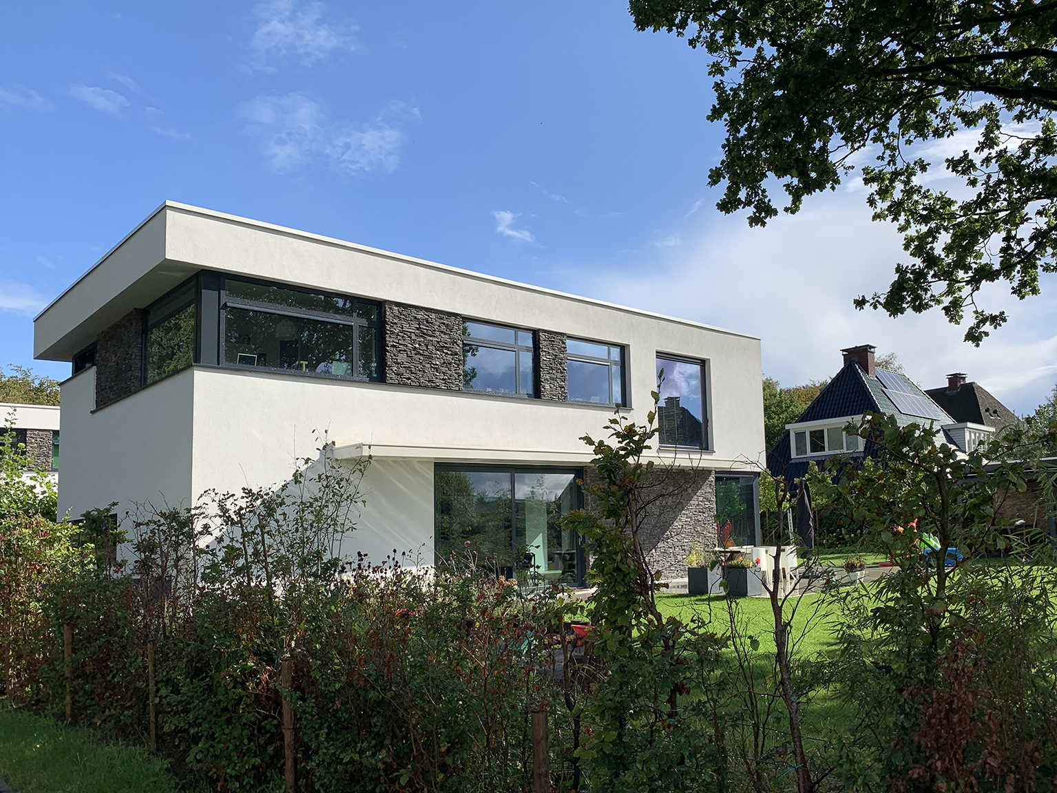 Villa met Scaglia Steenstrips | Architect Kuiper Compagnons Rotterdam