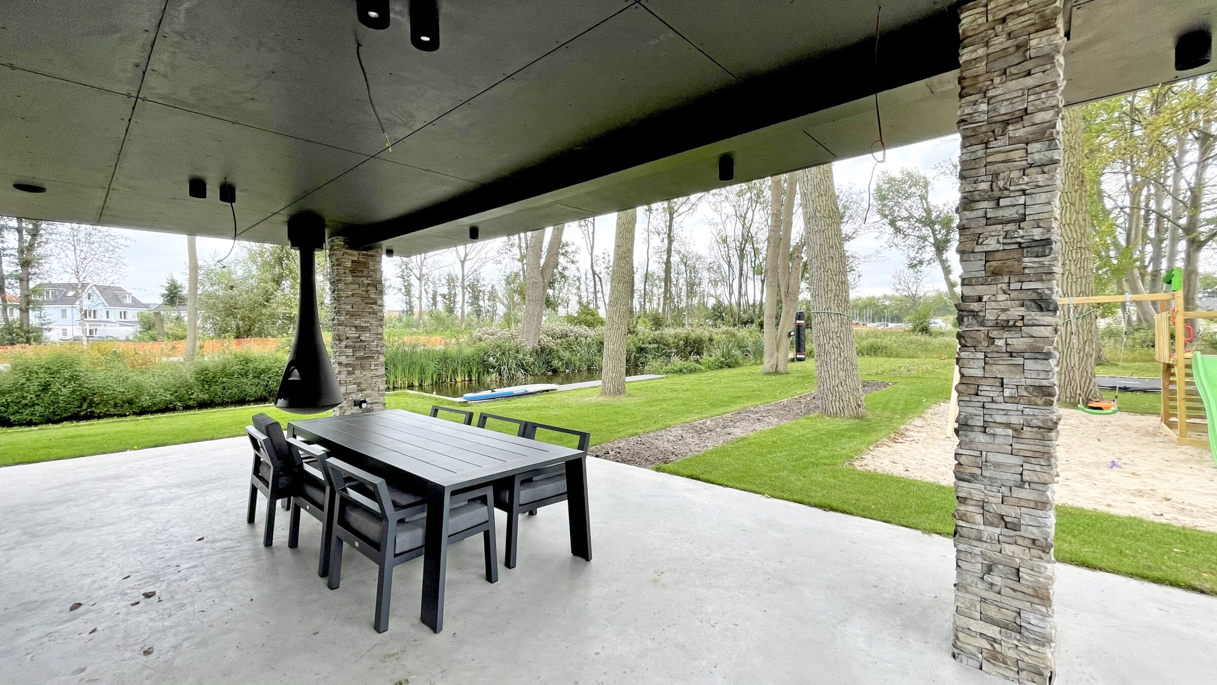 Moderne woning met Scaglia Steenstrips