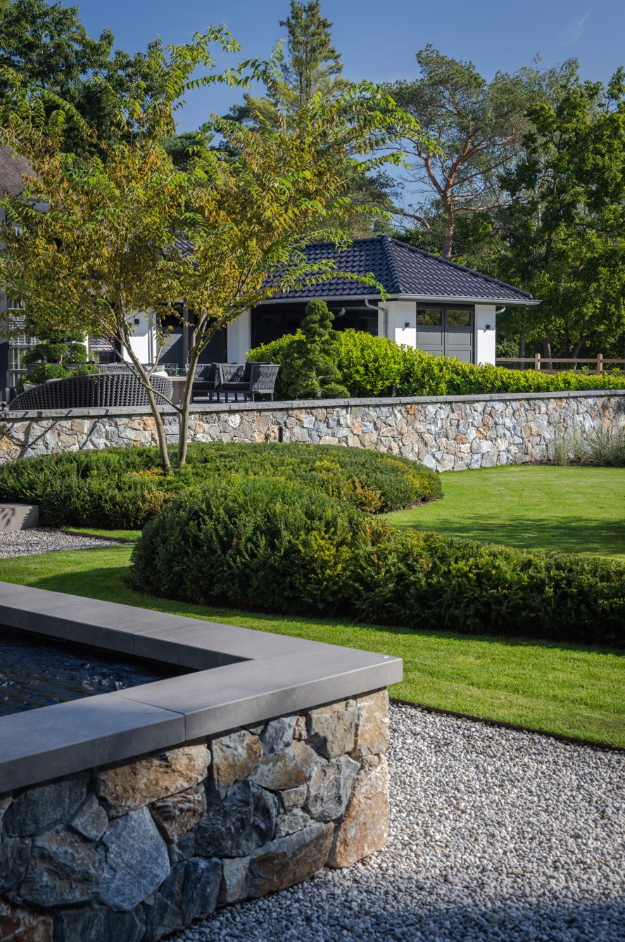 Tuinmuur met Rocks Akkron | Tuinontwerp: Björn Meulenberg | Fotografie: Hans Gorter