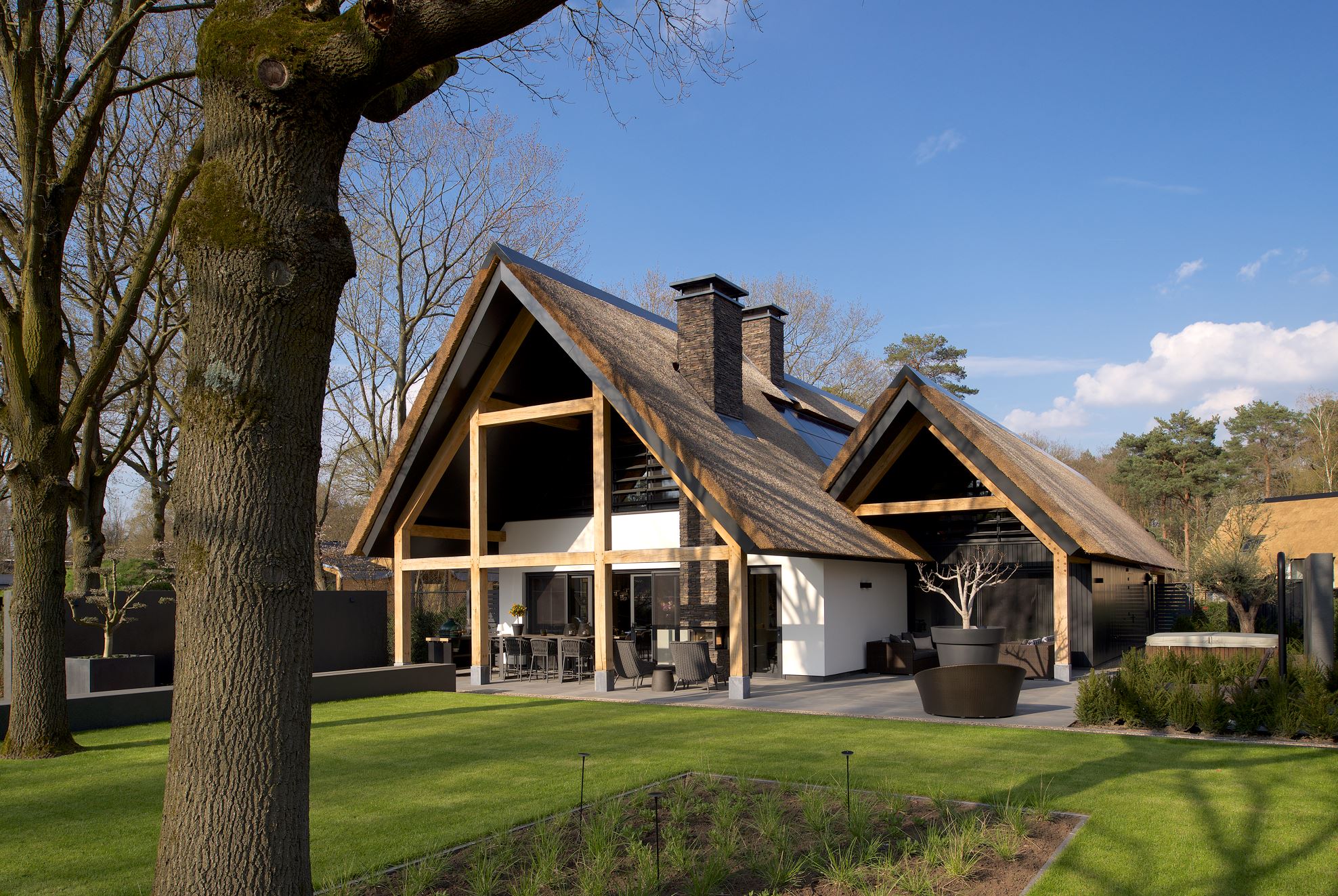 Villa met Scaglia Steenstrips - 3d wandpanelen | Copyright The Art of Living | Fotograaf: Patrick Meis