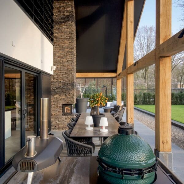 boskavel met moderne villa | Scaglia steenstrips | Copyright The Art of Living | Fotograaf: Patrick Meis