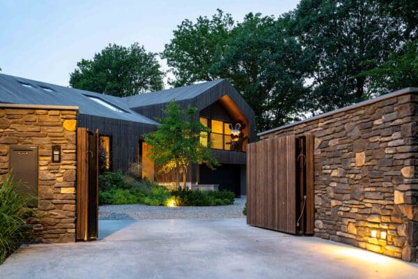Copyright Studio Siebers - Luxe, moderne villa met Valdostano Steenstrips