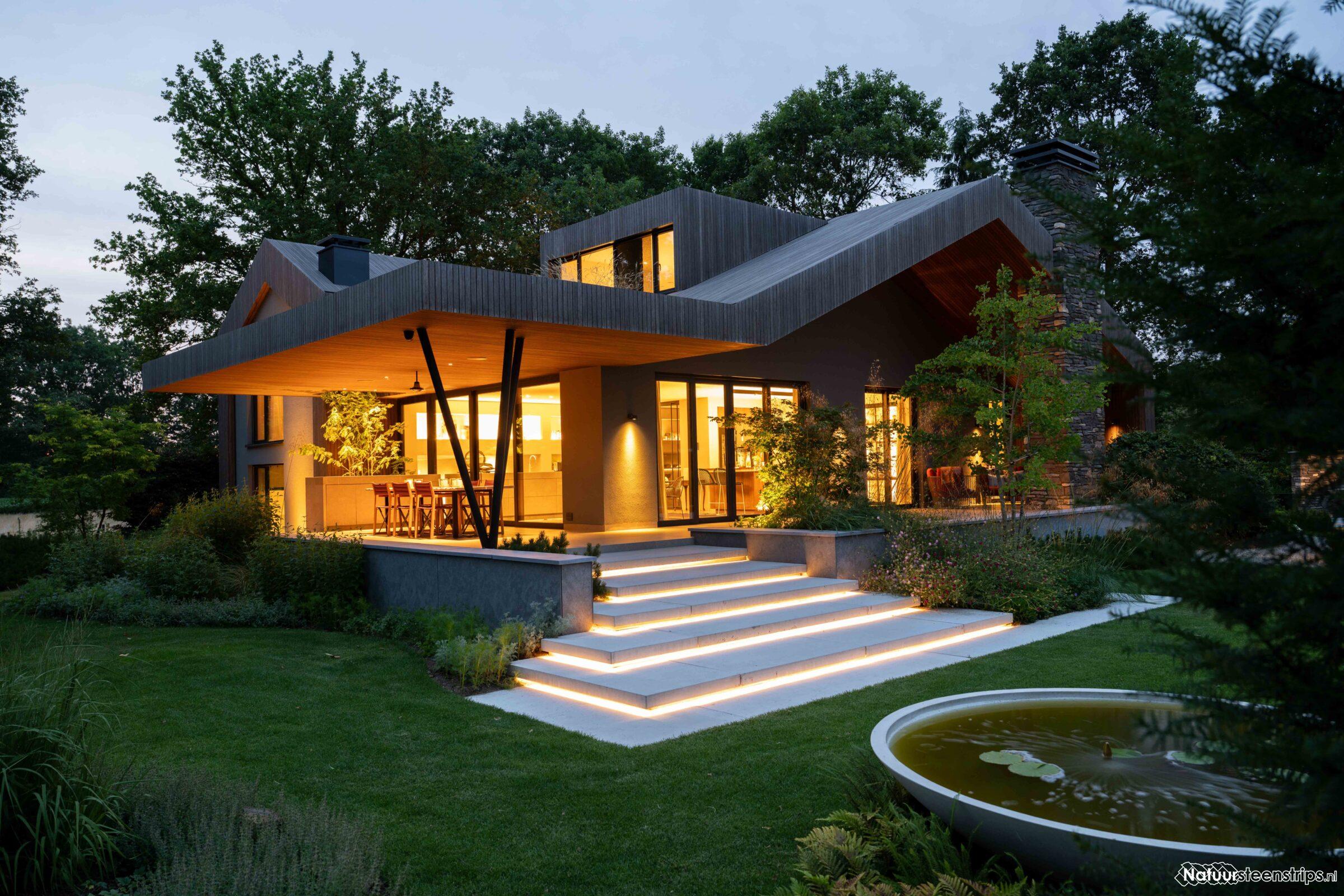 Copyright Studio Siebers - Moderne Villa met Natuursteen
