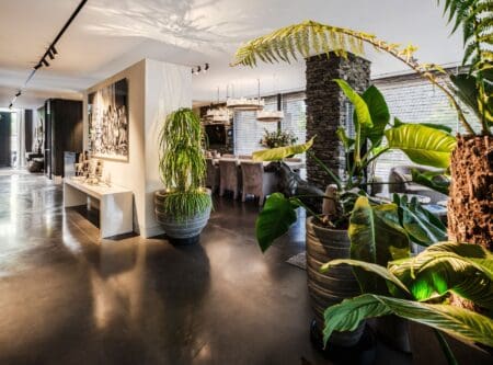 Geopietra Steenstrips binnen - Copyright: The Art of Living - Fotografie: Peter Baas - Verlichting: Maretti Lighting