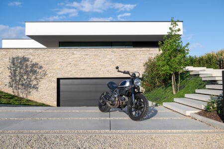 Copyright: Gevelbepleistering Lauritano Architect: Bijnens Kellens -