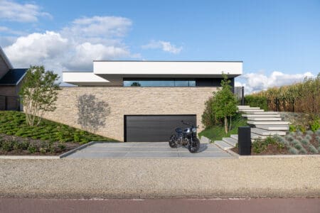 Copyright: Gevelbepleistering Lauritano Architect: Bijnens Kellens -